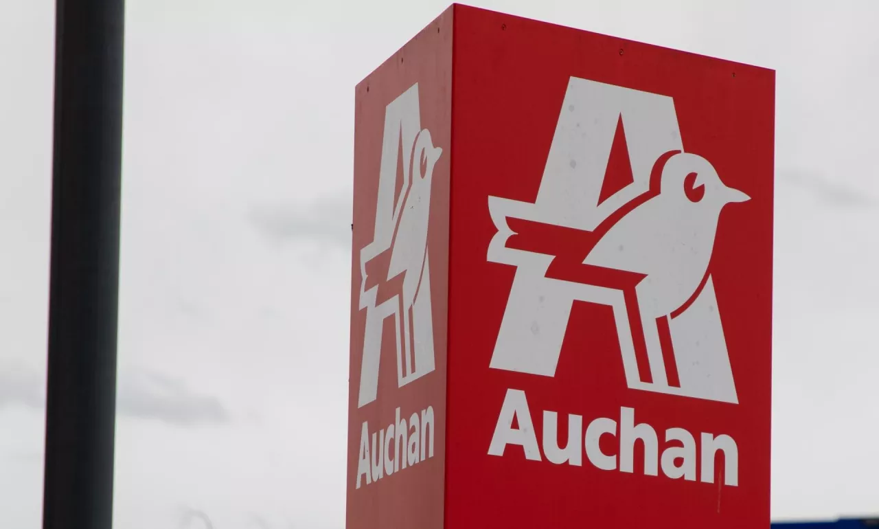 Auchan tworzy nową wersję sklepu internetowego (fot. sylv1rob1/Shutterstock)