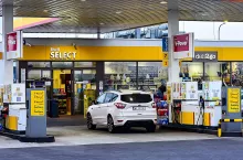 Stacja paliw Shell w Warszawie (Shutterstock)