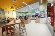 <p>Żabka w centrum handlowym Avenida w Poznaniu (fot. mat. prasowe)</p>