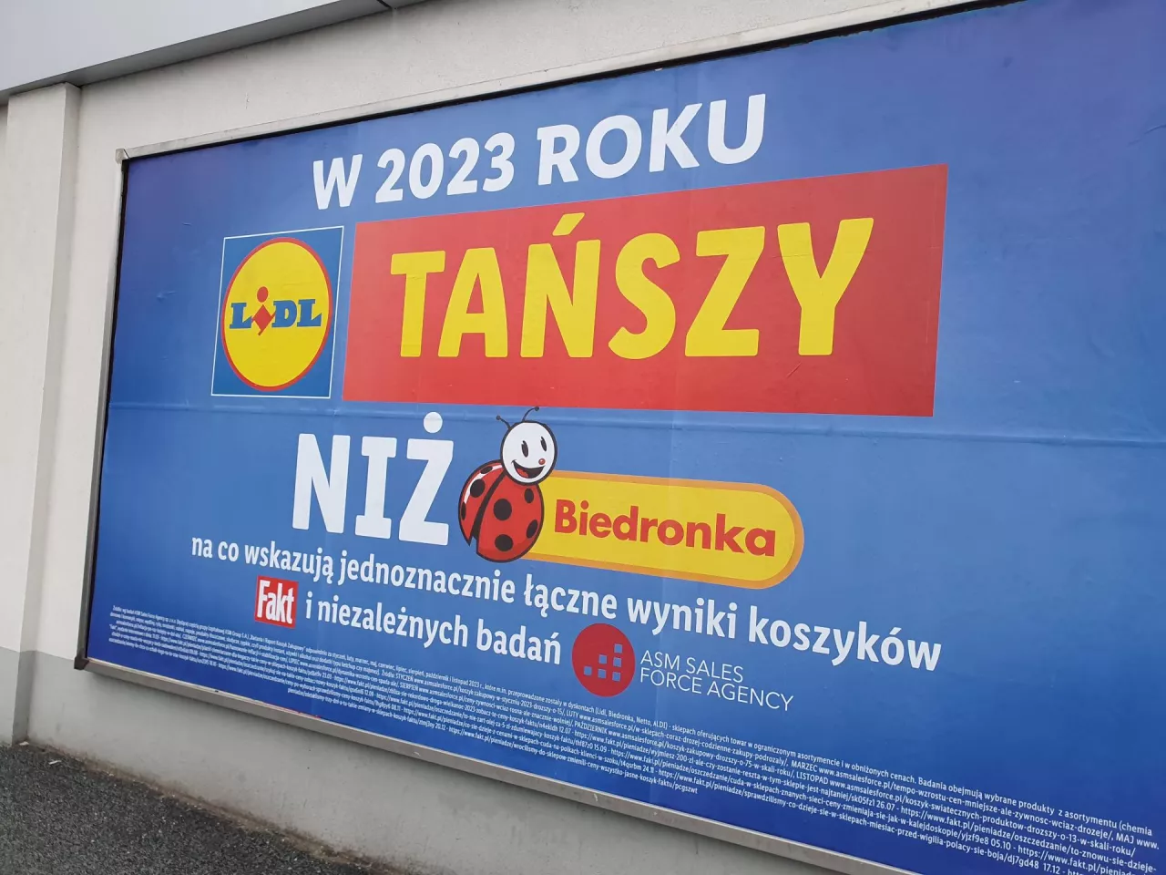  Czy Lidl odpuszcza wojnę cenową z Biedronką? (fot. wiadomoscihandlowe.pl)