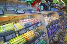 <p>Pierwsza Żabka zasilana w 100 proc. zieloną energią (mat. pras.) To przykład twardej franczyzy, w której operator sam wdraża nowoczesne rozwiązania.</p>