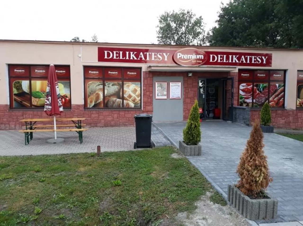 <p>Specjał wspiera swoich franczyzobiorców.</p>