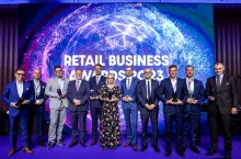 Na zdj. ubiegłoroczni laureaci Retail Business Awards (fot. wiadomoscihandlowe.pl)