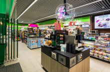 <p>Sklep sieci Żabka (fot. mat. prasowe)</p>