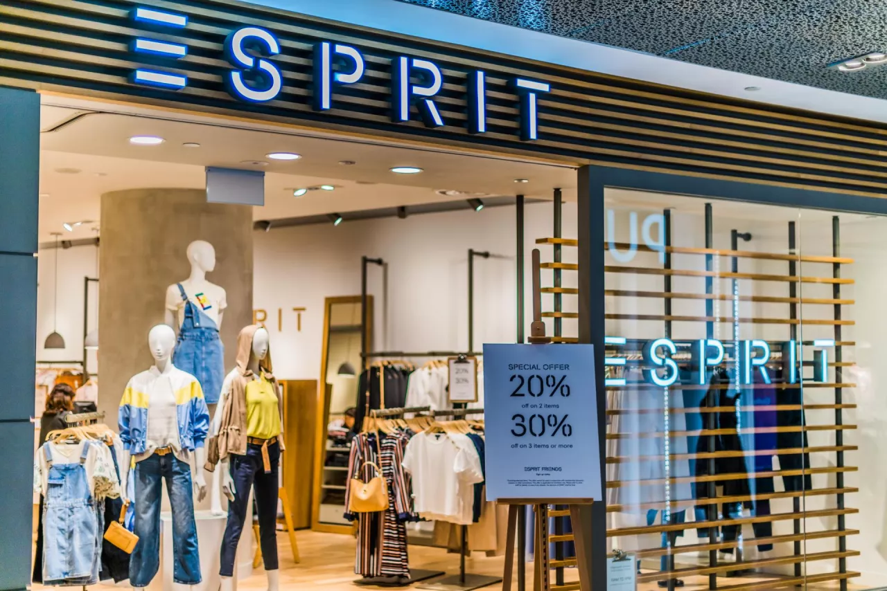 Esprit składa wniosek o upadłość europejskiej spółki marki, który będzie dotyczył także Polski (fot. Shutterstock)