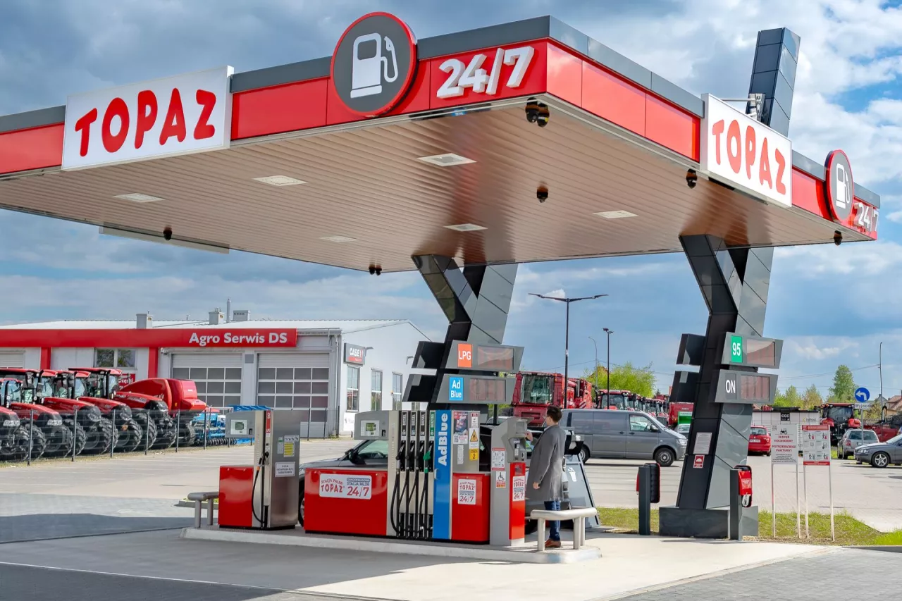 Na zdj. samoobsługowa stacja paliw Topaz 24/7 w Starym Opolu k. Siedlec (fot. Topaz)