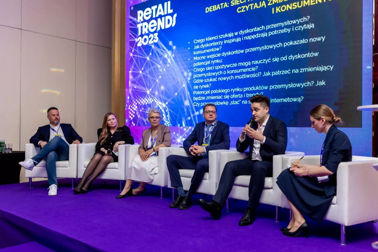 W jakim kierunku zmierzają poszczególne formaty handlowe? Odpowiedź znajdziesz na Retail Trends 2024!