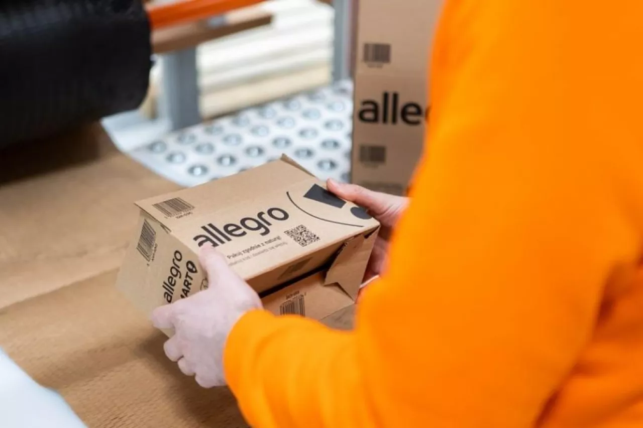 Allegro wprowadza kolejne udogodnienie dla swoich partnerów. Chodzi o nowe narzędzia reklamowe (fot. Allegro)