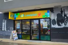 <p>Lewiatan W Chwilę, Warszawa ul. Taylora 5 (fot. wiadomoscihandlowe.pl)</p>