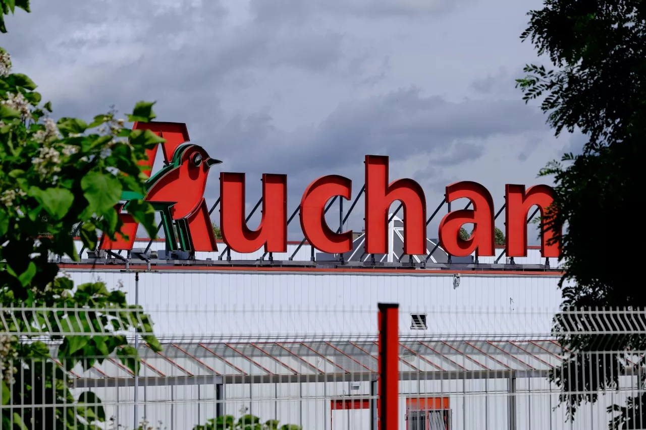 Na zdj. sklep sieci Auchan w Rybniku (fot. Szymon Pelc/Shutterstock)