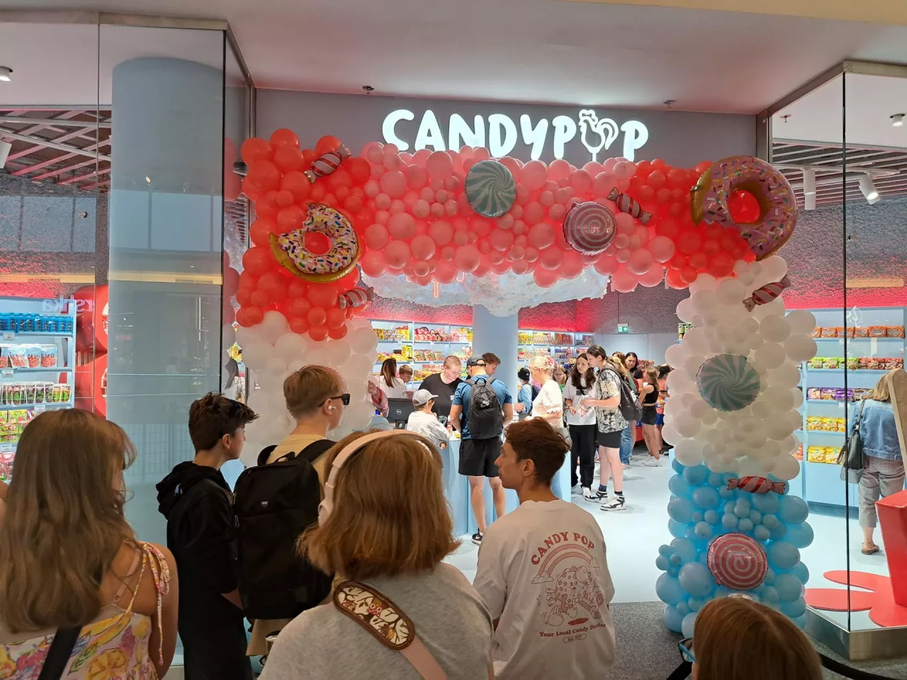 Sklep Candy Pop w Złotych Tarasach w Warszawie (fot. MG, wiadomoscihandlowe.pl)
