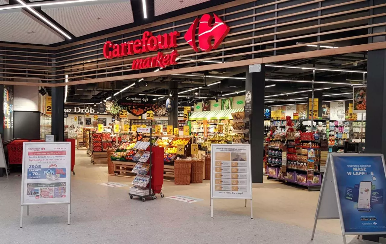 Supermarket franczyzowy Carrefour (fot. Mat.prasowe)