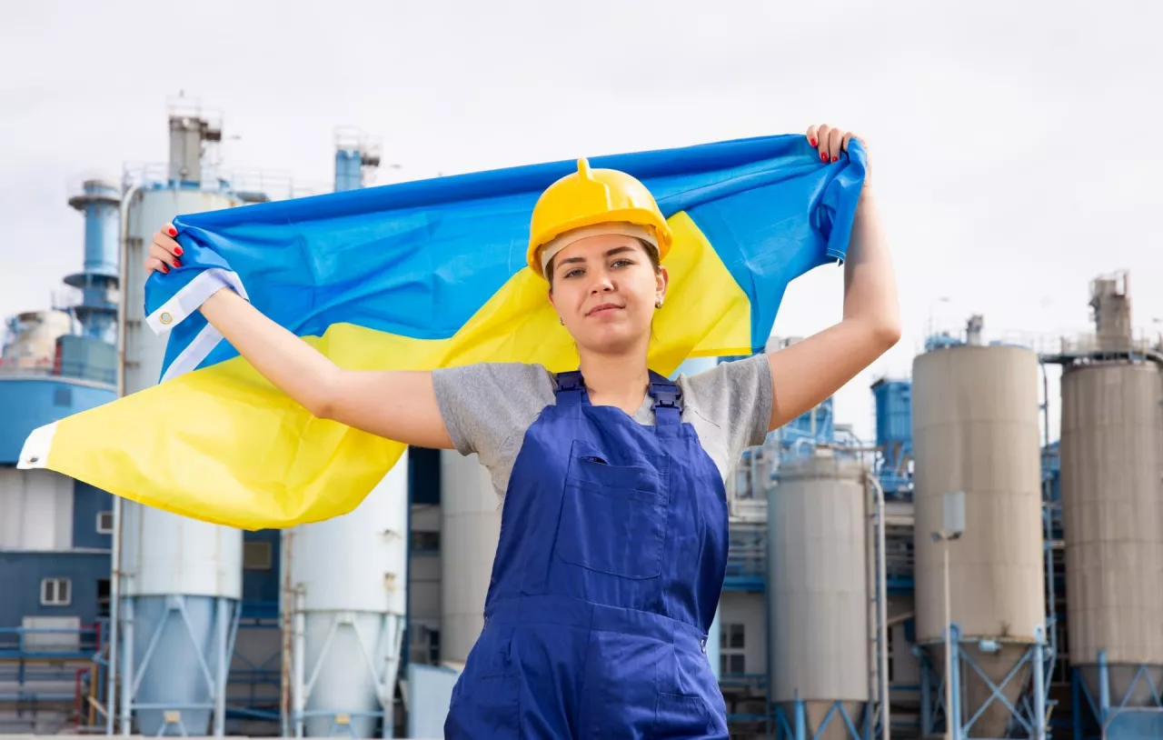 Na koniec marca 2024 roku zgłoszonych do ubezpieczenia było 762,2 tys. pracowników z Ukrainy (fot. Shutterstock)