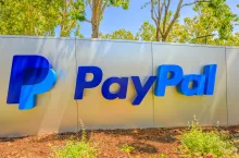 Prezes UOKiK ukarał PayPal (fot. Benny Marty/Shutterstock)