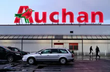 Auchan wdraża rozwiązanie oparte na sztucznej inteligencji (fot. Szymon Pelc/Shutterstock)