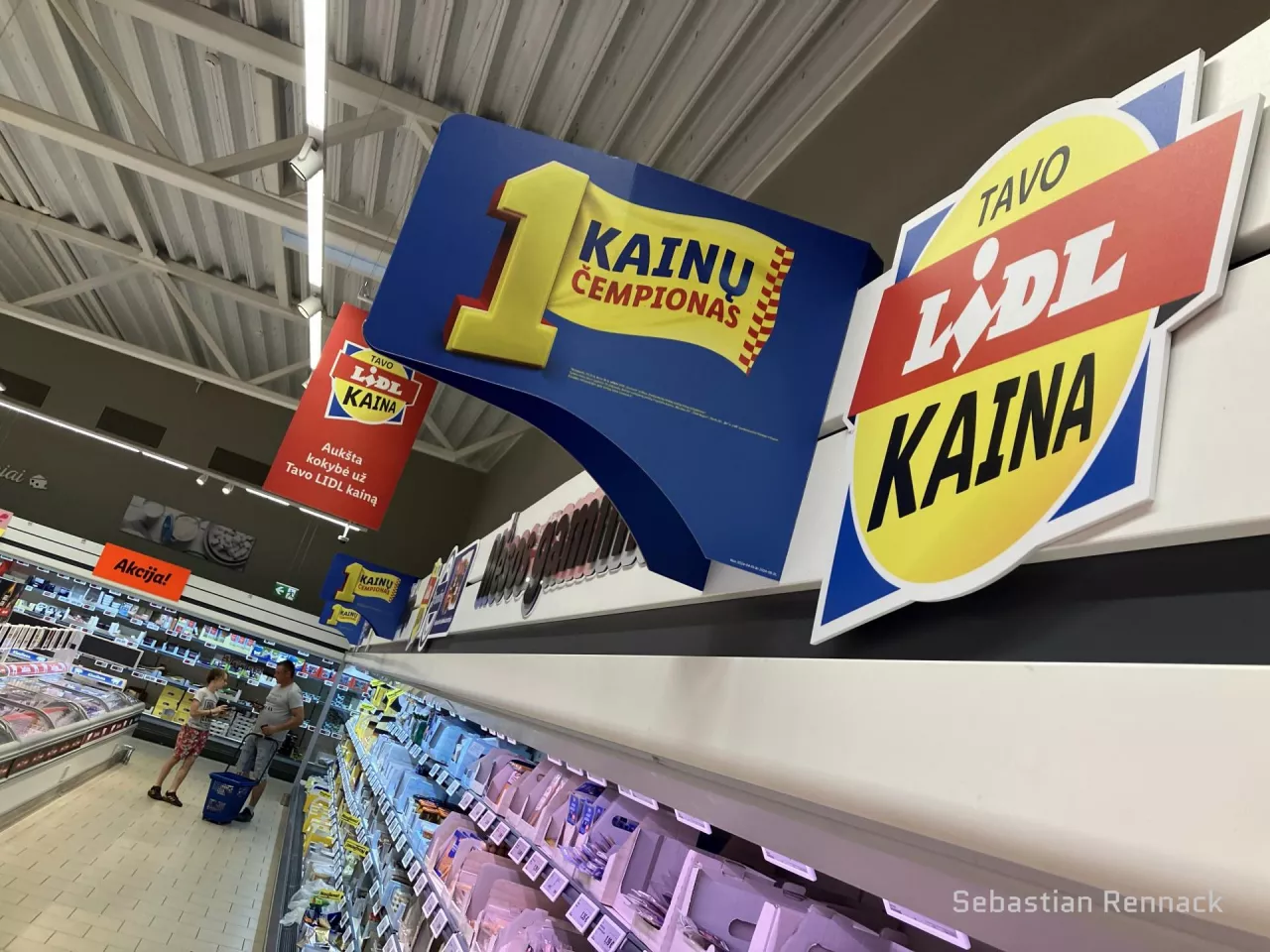 Kampania Lidla „Kainų Ćempionas” (przywództwo cenowe) dominuje obecnie w komunikacji w sklepach (fot. Sebastian Rennack)