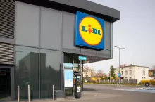 Na zdj. sklep sieci Lidl w Poznaniu (fot. yarm_sasha/Shutterstock)