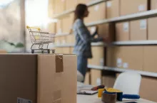 Rozmiar rynku e-commerce cały czas rośnie (fot. Shutterstock)