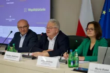 W środku: minister rolnictwa i rozwoju wsi Czesław Siekierski (fot. mat. pras.)