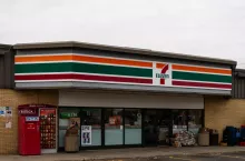 Sklep sieci 7-Eleven (Shutterstock)