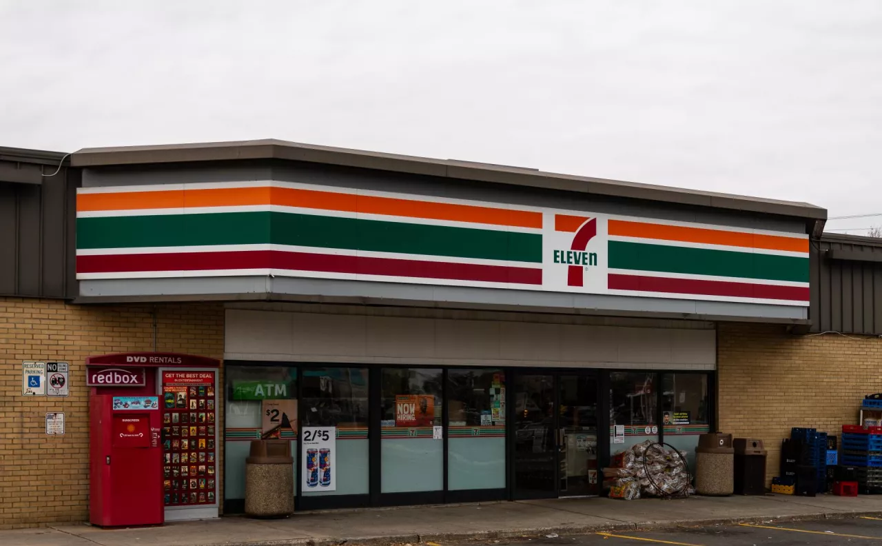 Sklep sieci 7-Eleven (Shutterstock)