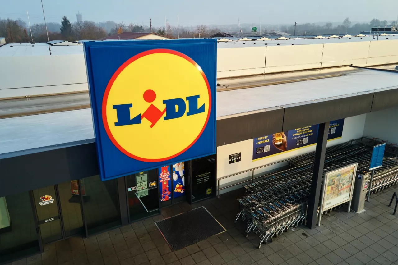 Sklep sieci Lidl (Shutterstock)