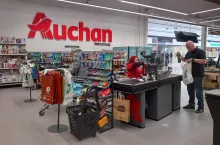 Koszyk 40 podstawowych artykułów FMCG we wrześniu najmniej kosztował w sieci Auchan - średnio trzeba było za niego zapłacić nieco ponad 280 zł (fot. Konrad Kaszuba)