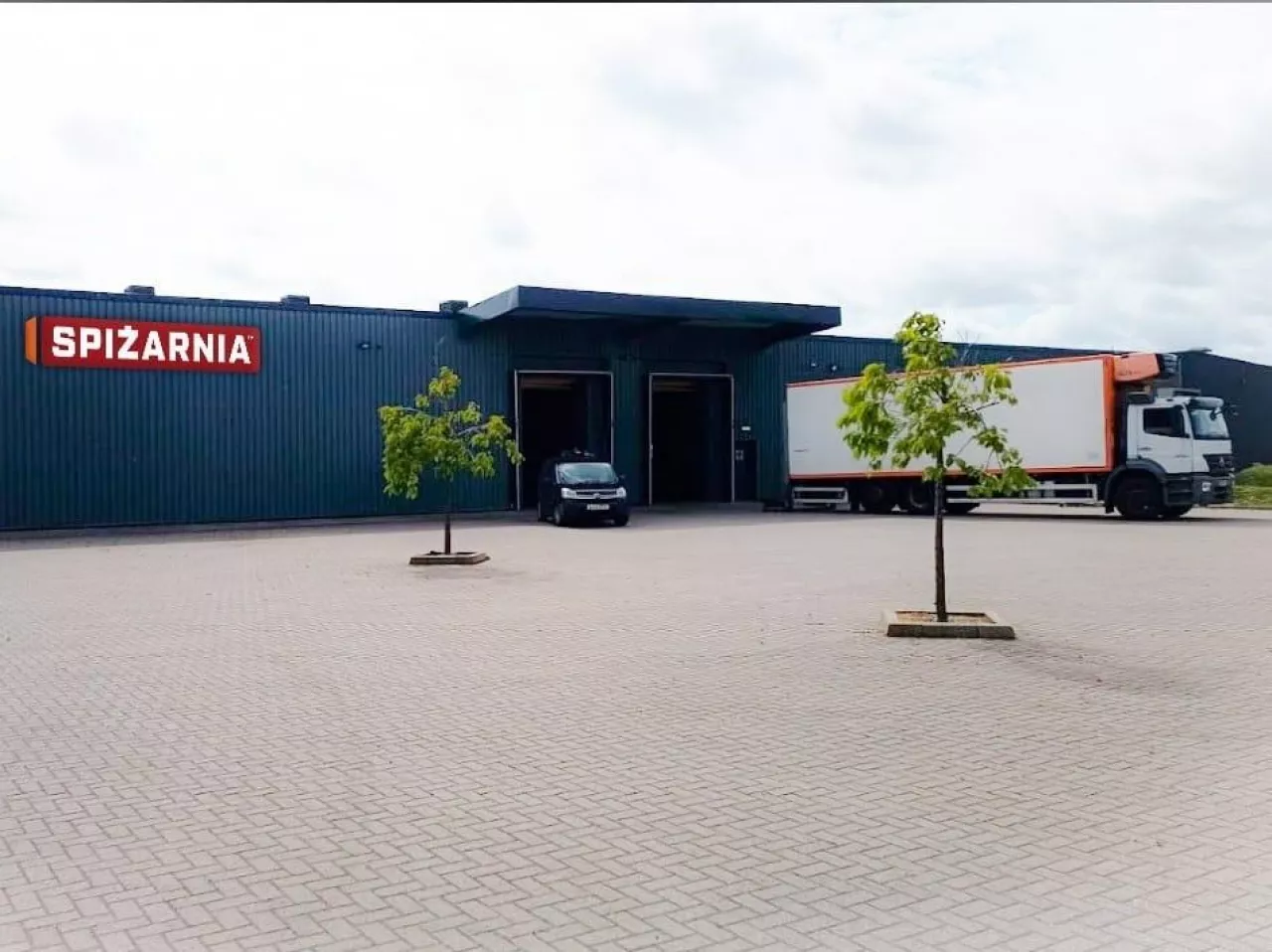 <p>Lubelska firma Spiżarnia uruchomiła w Anglii swój kolejny Magazyn</p>