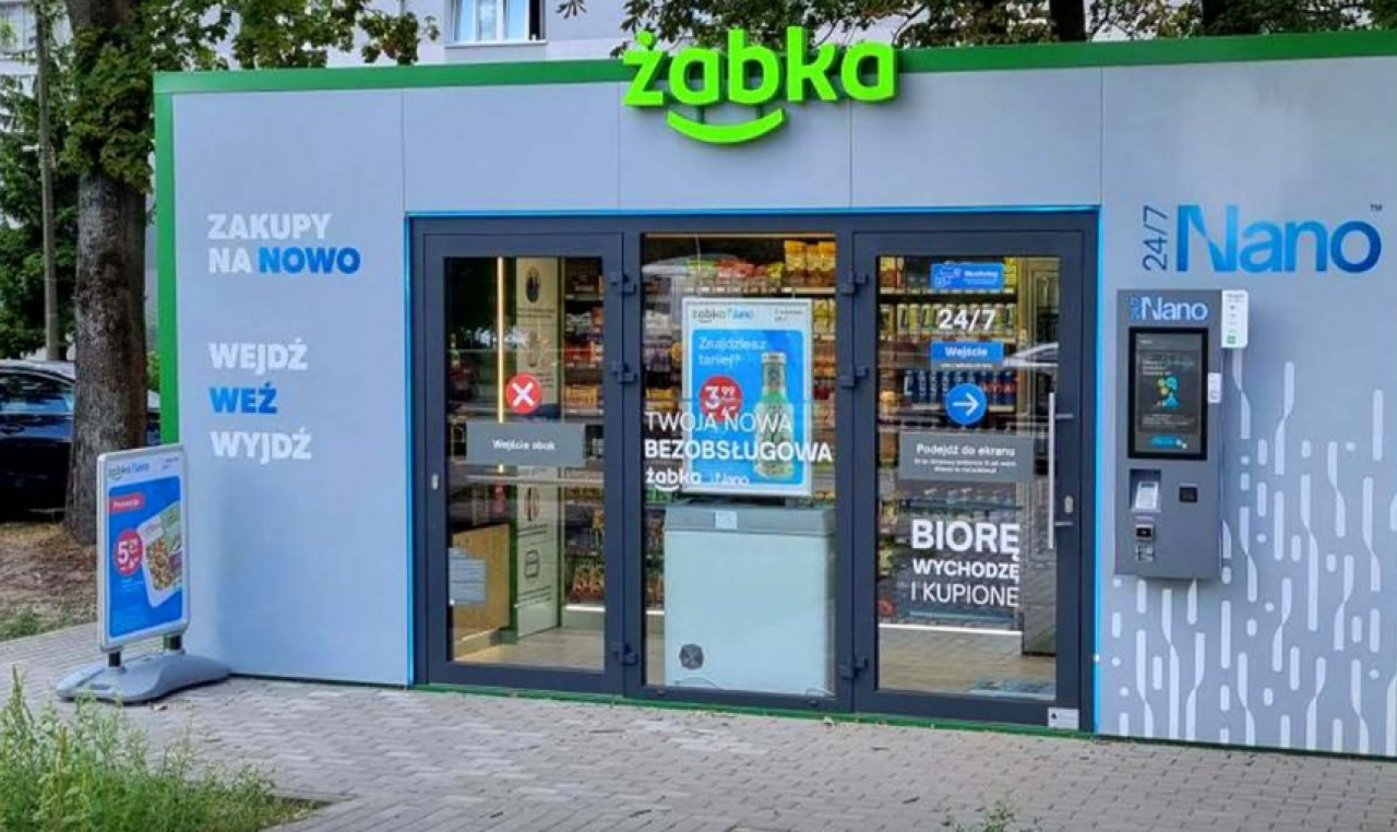 Ostatnie realizacje Żabki na terenach kampusów uniwersyteckich to nieduże, kompaktowe punkty sprzedaży 