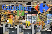 Na zdj. hipermarket sieci Carrefour (fot. PaulSat/Shutterstock)