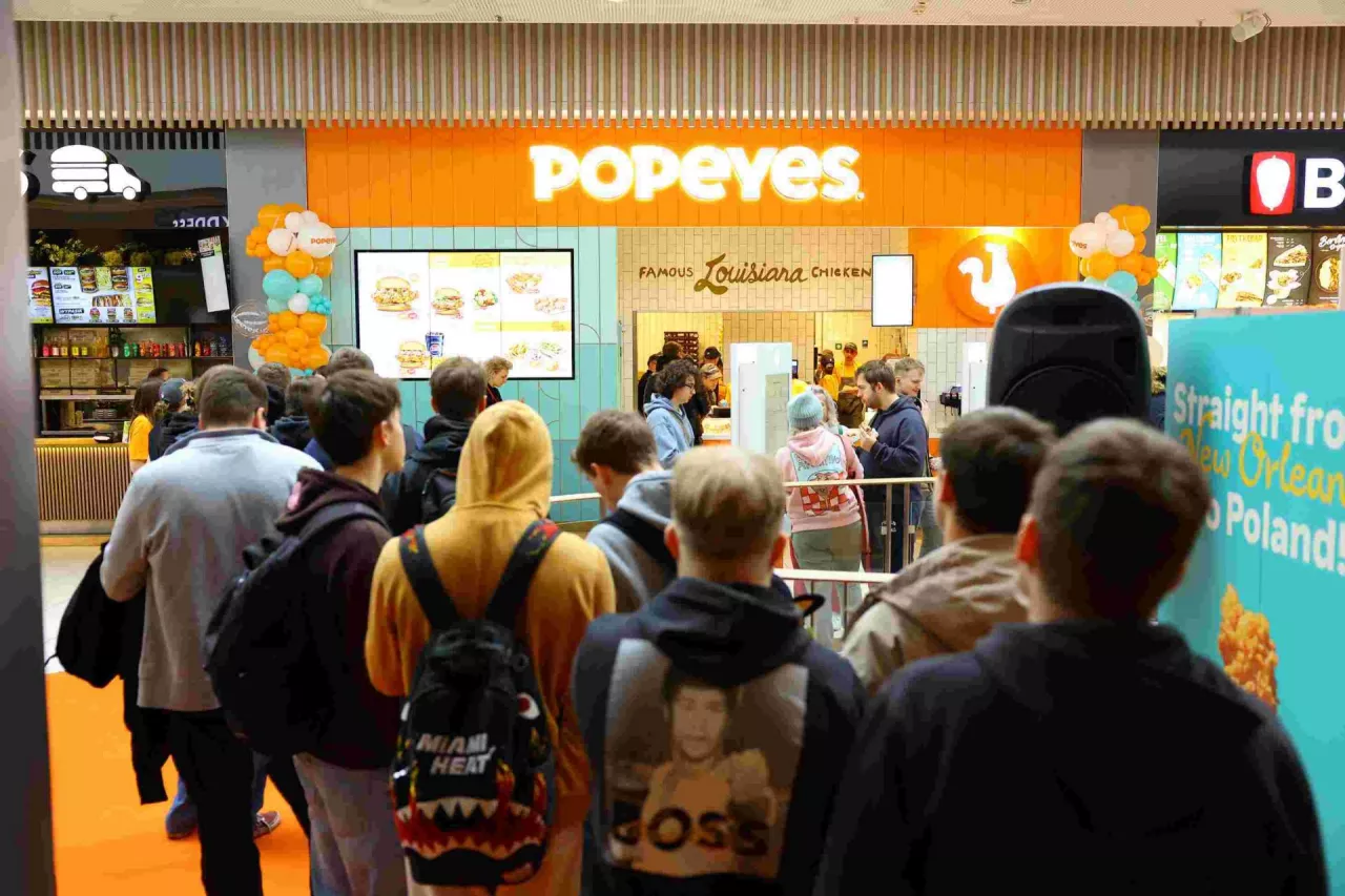 <p>Lokal Popeyes w Gdyni</p>