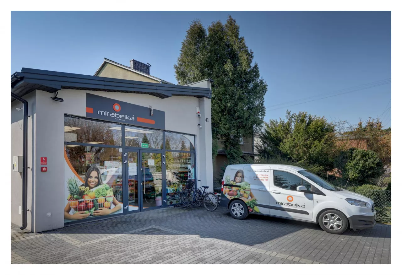 <p>Sklep należący do sieci Mirabelka</p>