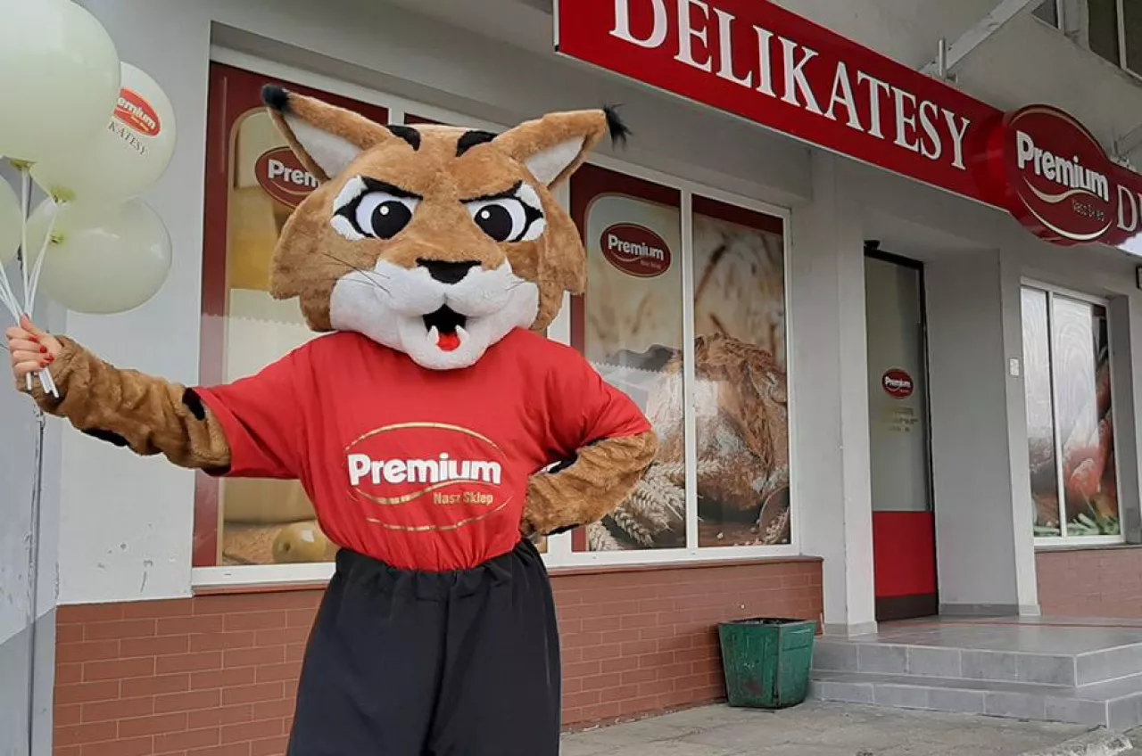 <p>Sklep należący do sieci Delikatesy Premium</p>