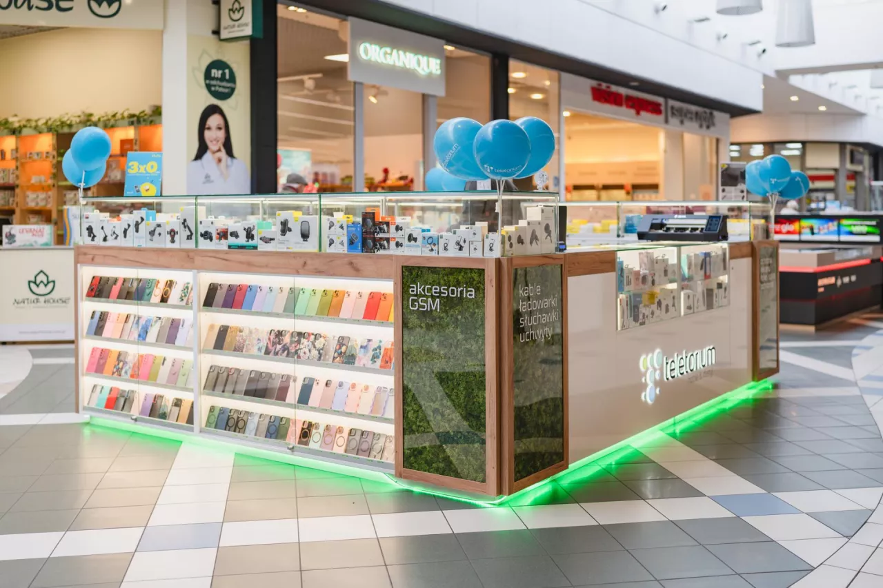 <p>Punkt handlowy należący do sieci Teletorium</p>