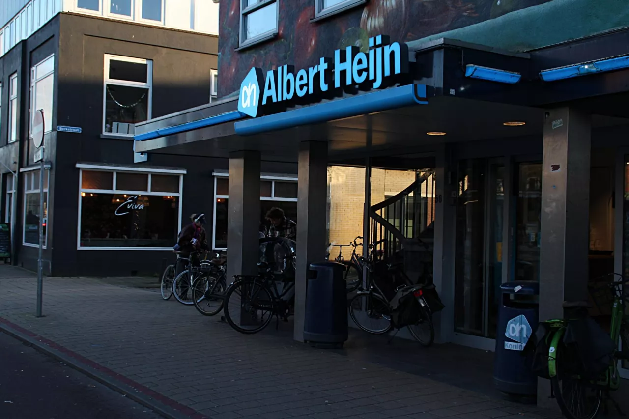 Sklep sieci Albert Heijn (fot. Bartek Kaszuba)