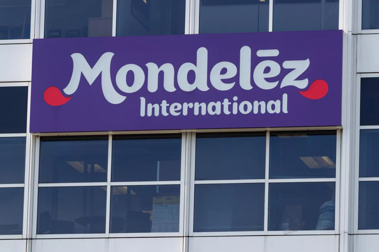 Firma Mondelez - mimo zapowiedzi wycofania się - wciąż jest obecna w Rosji (fot. Jonathan Weiss/Shutterstock)