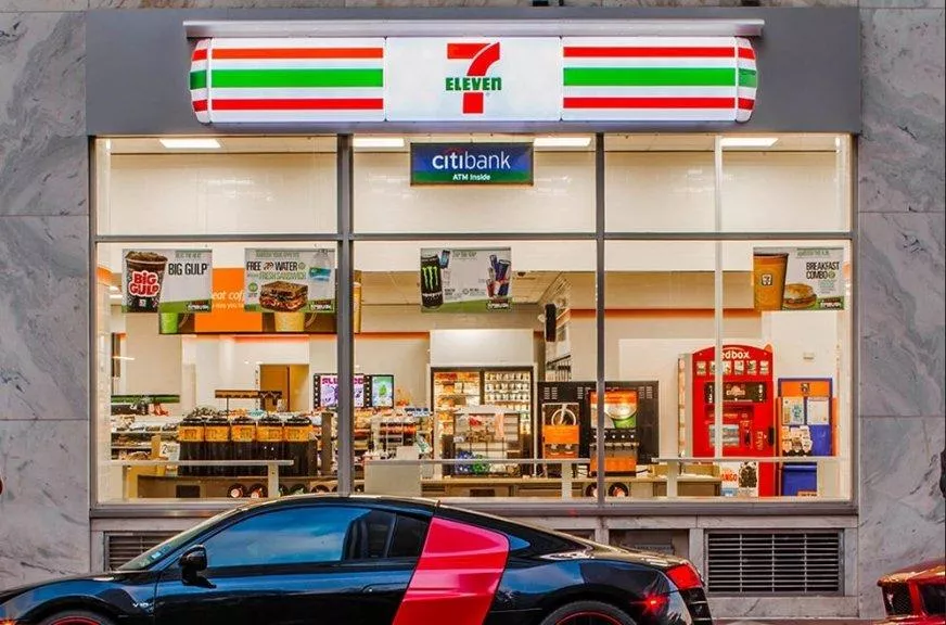 Czy będzie największy wykup menedżerski w historii Japonii? Rodzina założycielska sieci sklepów 7-Eleven szuka inwestora