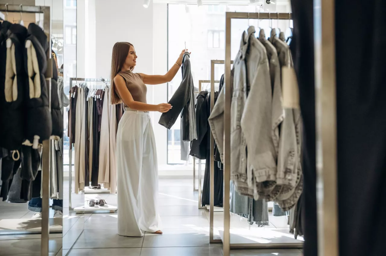 Firma Kondo &amp; Partners Consulting zbadała które polskie marki odzieżowe są najlepiej rozpoznawalne (fot. Shutterstock) 