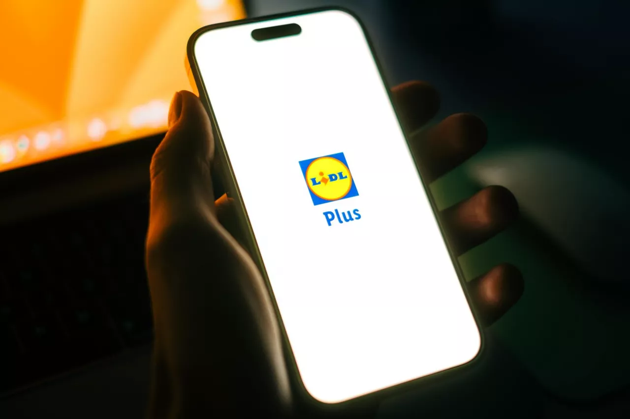 Lidl Plus będzie mieć nowy regulamin (fot. nikkimeel/Shutterstock)