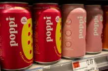 PepsiCo przejęło start-up Poppi oraz stworzoną przez niego markę funkcjonalnych napojów pod tą samą nazwą (fot. Shutterstock)