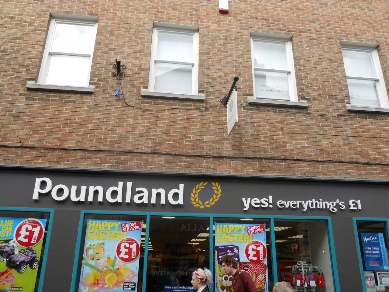 Poundland (https://commons.wikimedia.org/)