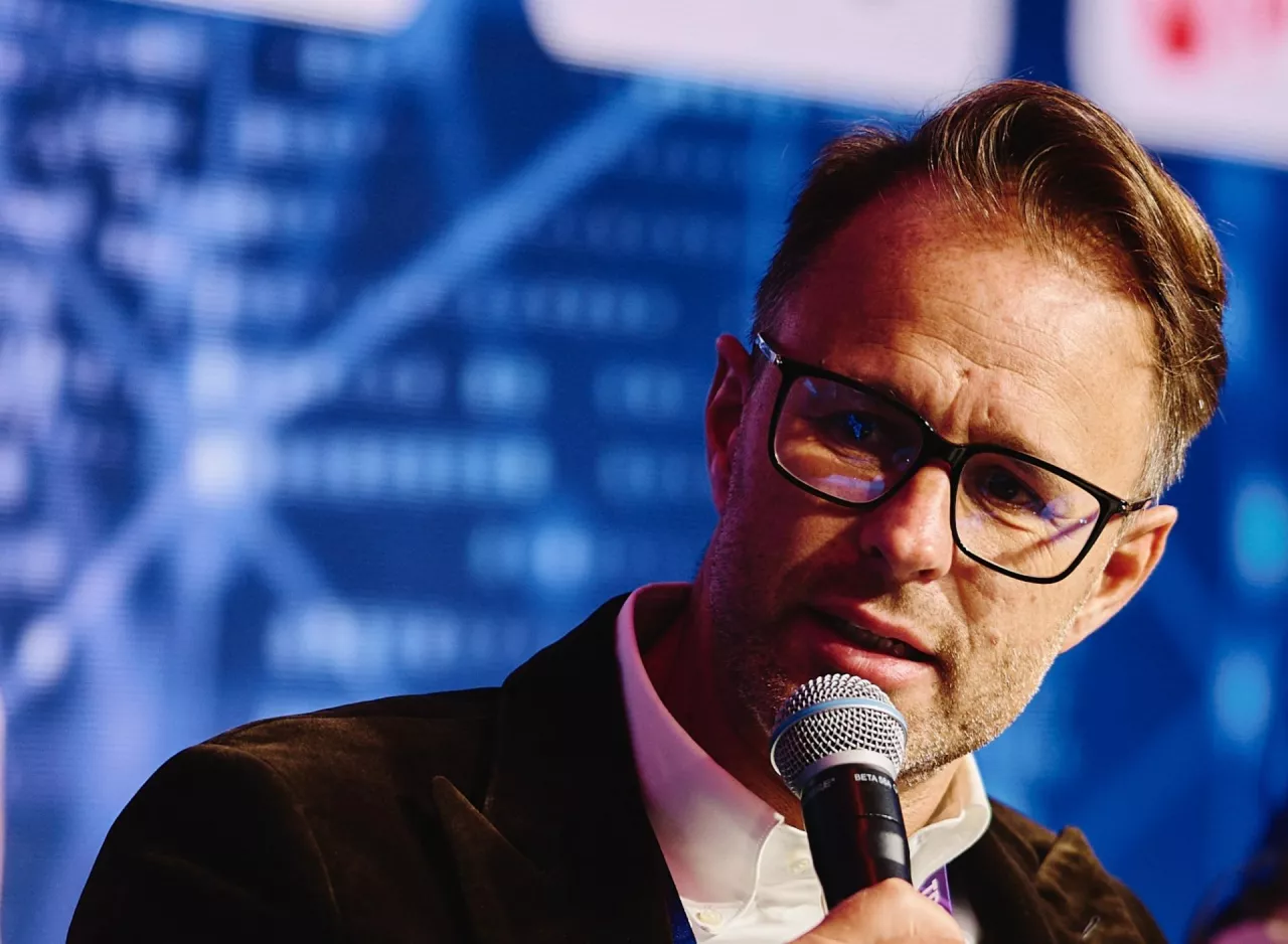Włodzimierz Wlaźlak, prezes Lidl Polska, podczas kongresu Retail Trends 2025 (fot. wiadomoscihandlowe.pl)