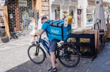 Właściciel Wolta jest o krok od przejęcia kolejnego gracza z branży q-commerce (fot. Shutterstock)