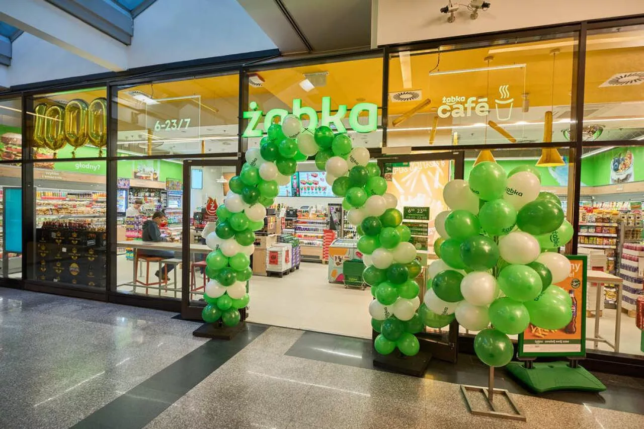 <p>Sklep Żabka w Centrum LIM w Warszawie</p>