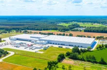 Nowe centra dystrybucyjne Dino w strategicznych miejscach. Wskazują kierunek ekspansji (fot. Mirbud)