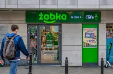 Sklep sieci Żabka (fot. Shutterstock)