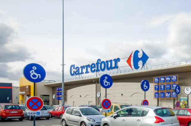 Carrefour sprzedał udziały w jednej ze swoich spółek za 171 mln euro