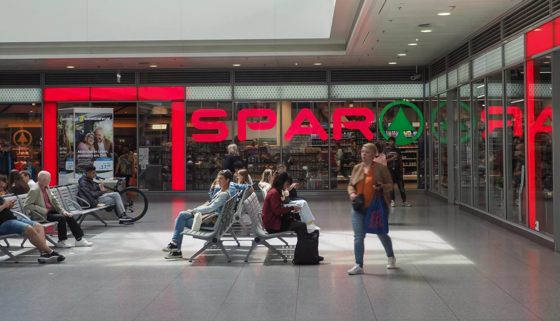 Polska odbiła się czkawką? SPAR Group planuje sprzedać sklepy w dwóch kolejnych krajach