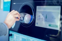 System kaucyjny obejmie butelki PET o pojemności do 3 litrów, a także butelki szklane