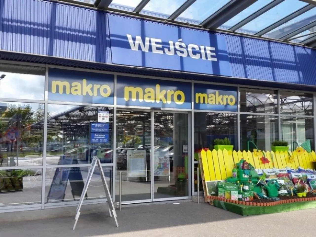 Hurtownia Makro C&amp;C (fot. wiadomoscihandlowe.pl)